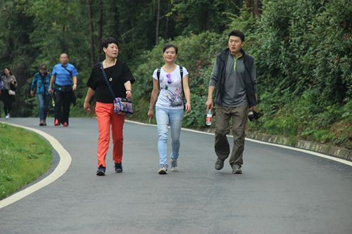 刑司学院工会组织教职工春游活动